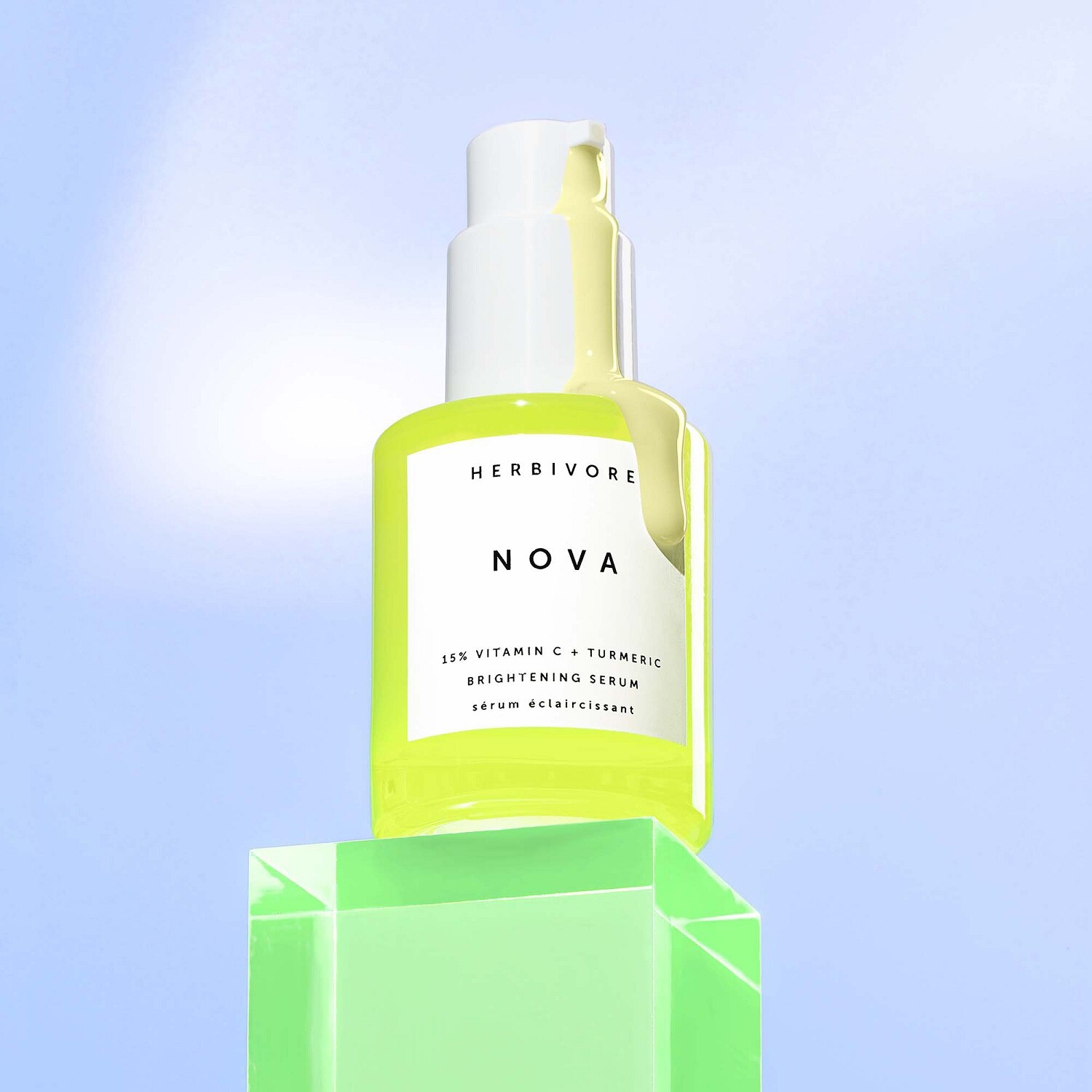 NOVA 15% VITAMIN C + TURMERIC BRIGHTENING SERUM (SUERO FACIAL ANTIMANCHAS)